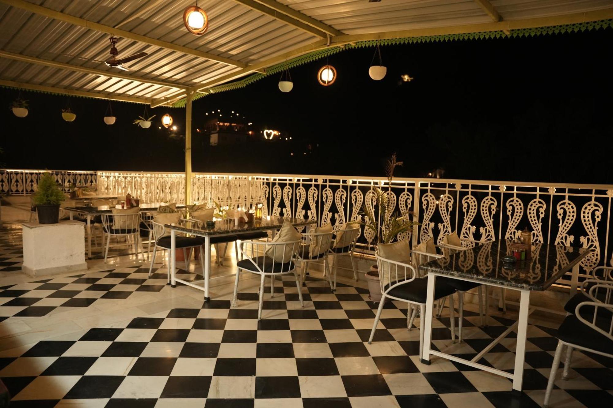Hotel Karohi Villa 烏代浦 外观 照片